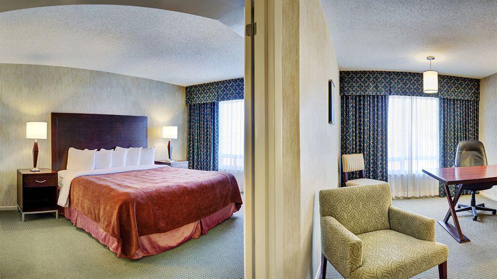 Hotel Embassy By Hilton Montreal Airport 4*