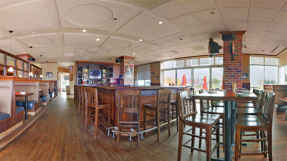 Hotel Embassy By Hilton Montreal Airport