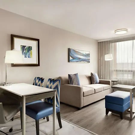 Embassy Suites By Hilton Montreal Airport Pointe-Claire Exterior photo