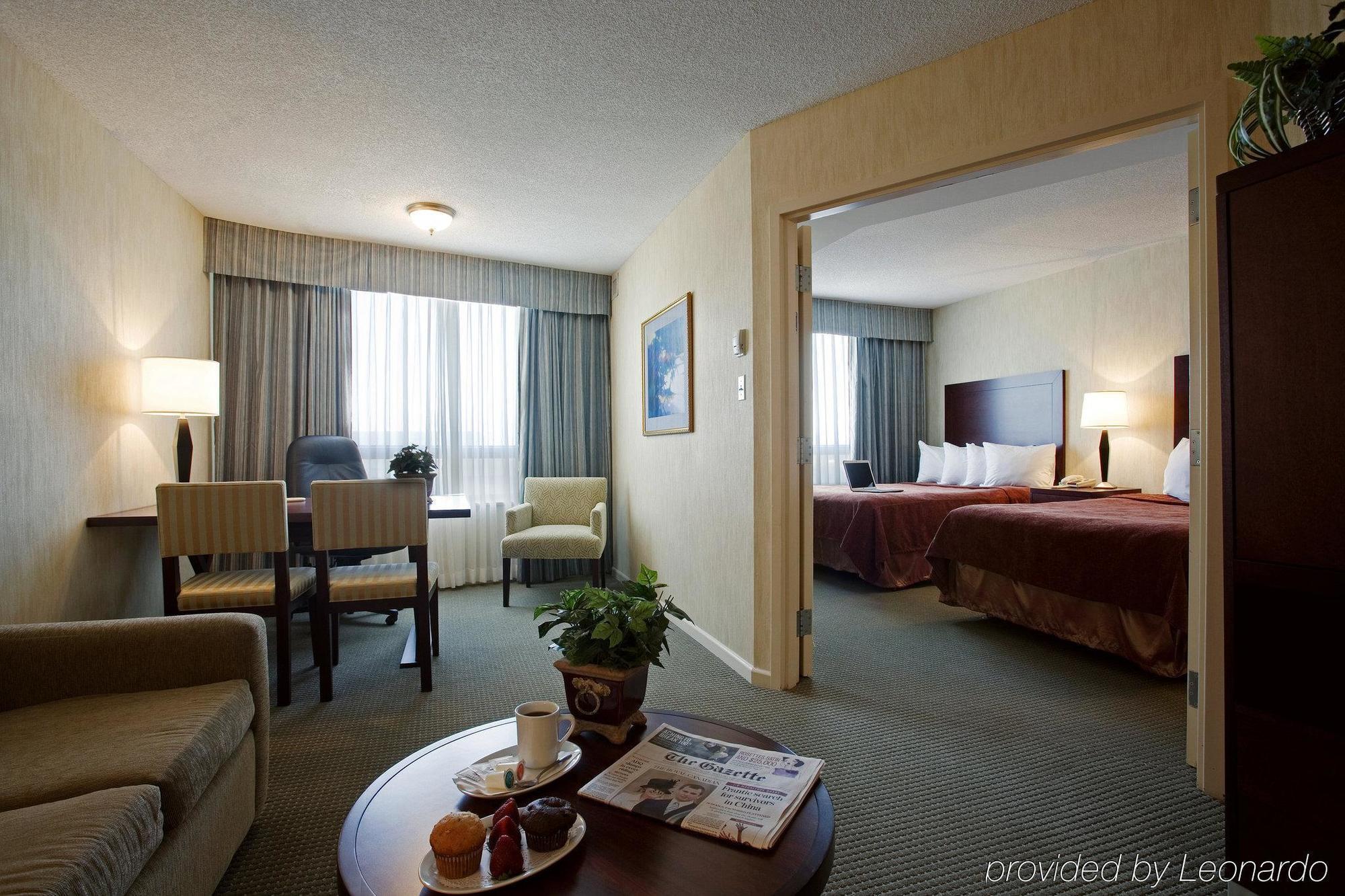Embassy By Hilton Montreal Airport 4*