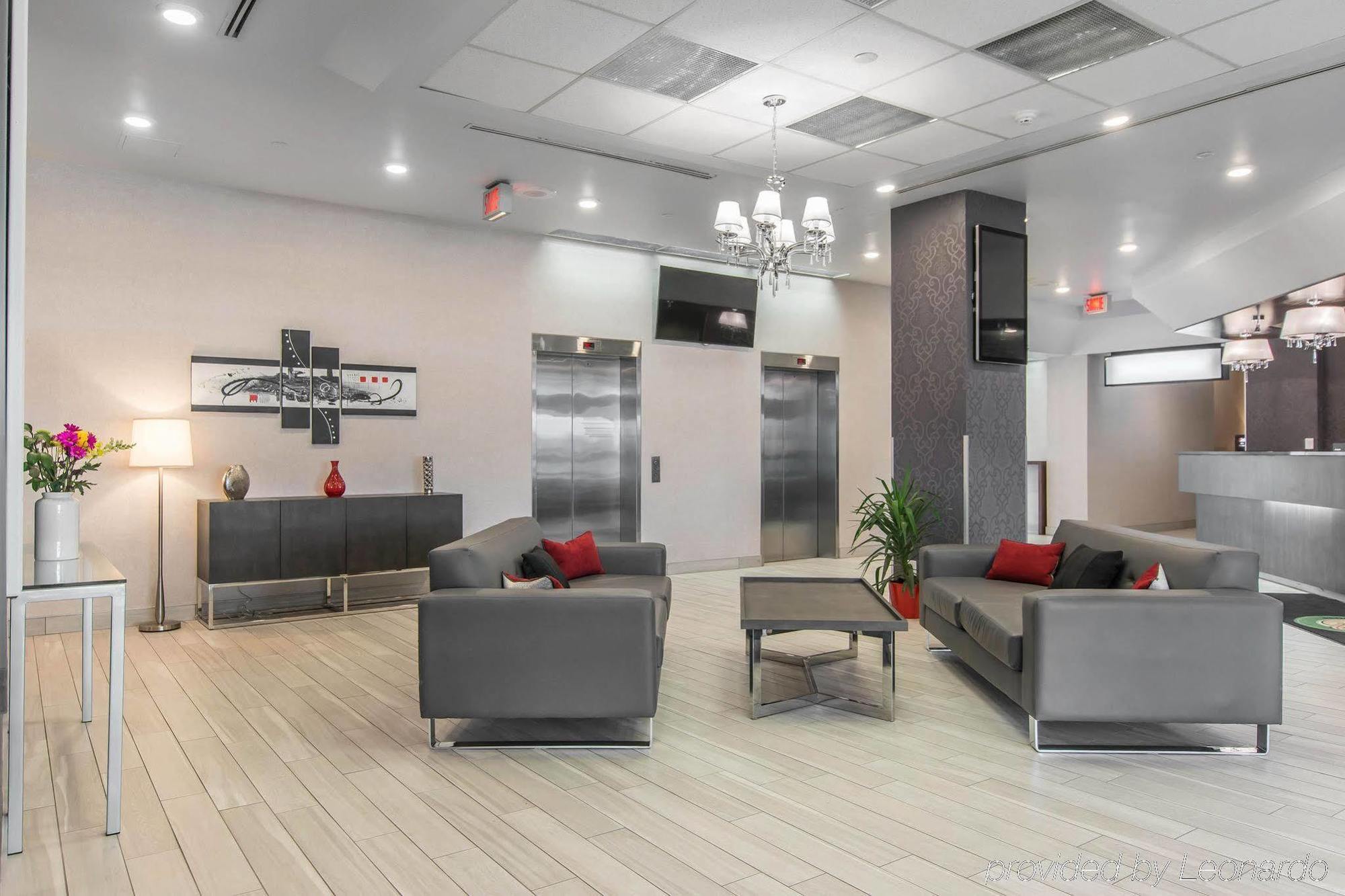 Embassy By Hilton Montreal Airport Hotel Pointe-Claire